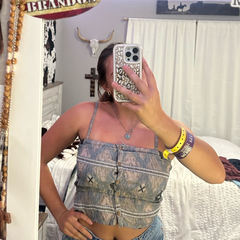 Cleo•Wolf tank from Boot Barn